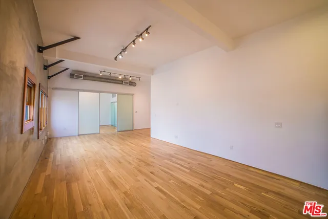 a view of livingroom with hardwood