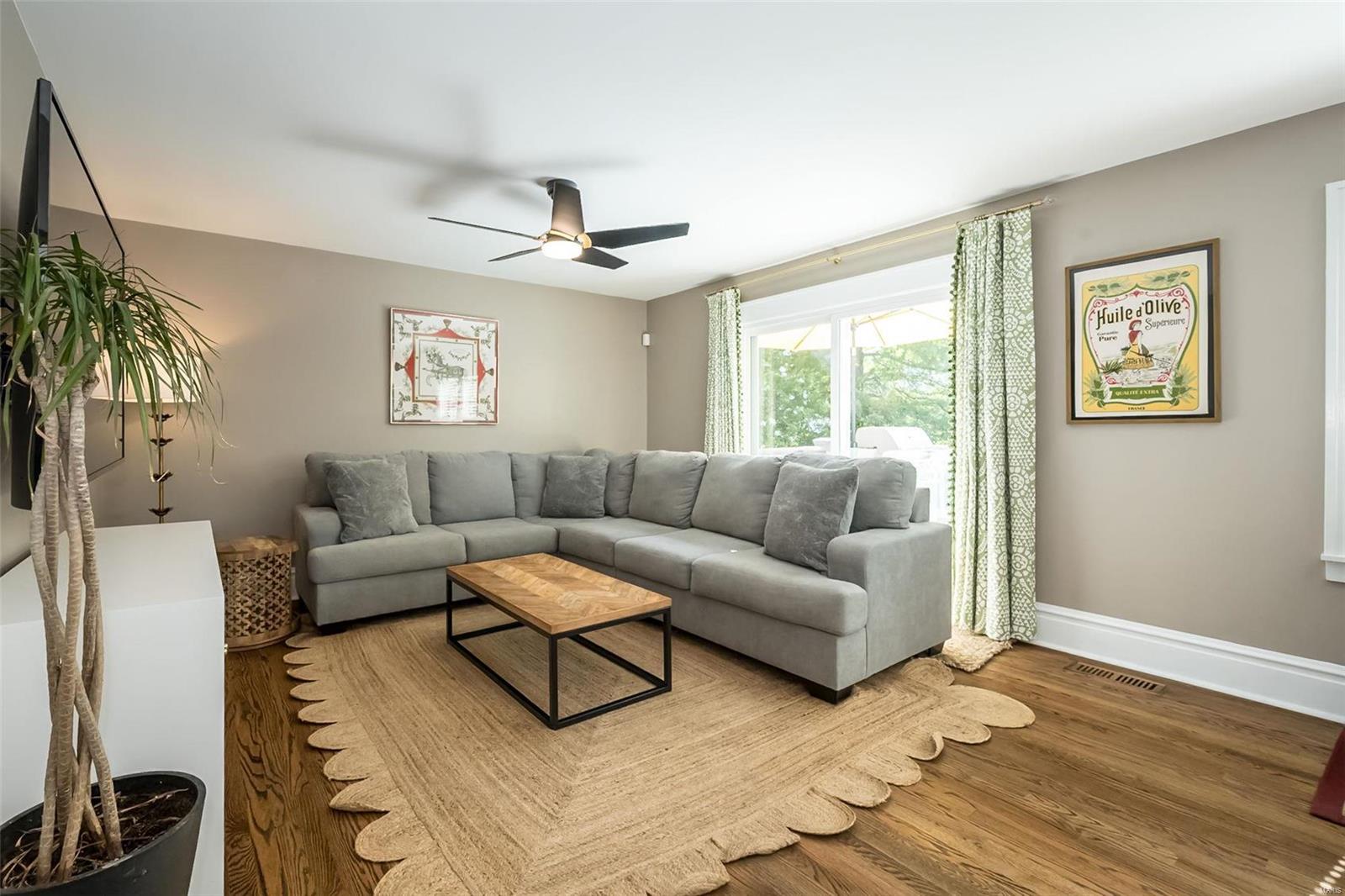 20 Waverton Drive Ladue, MO 63124 - Photo 16 of 36