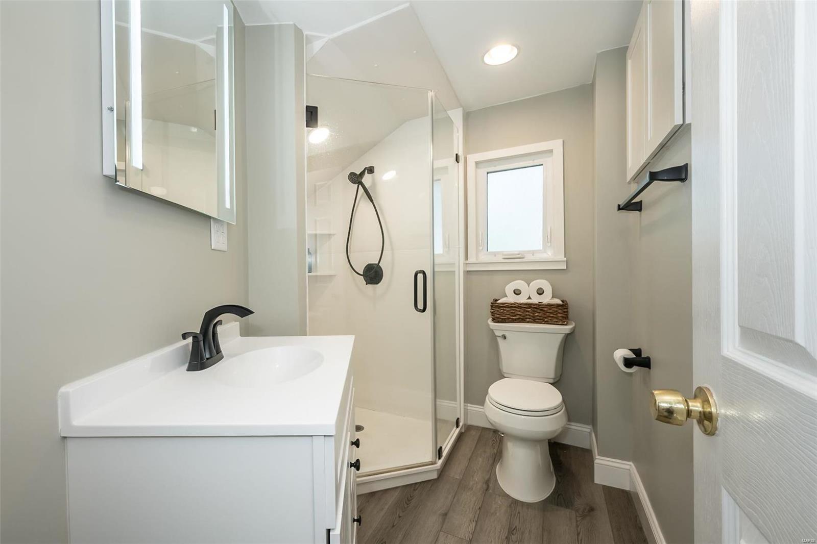 20 Waverton Drive Ladue, MO 63124 - Photo 29 of 36