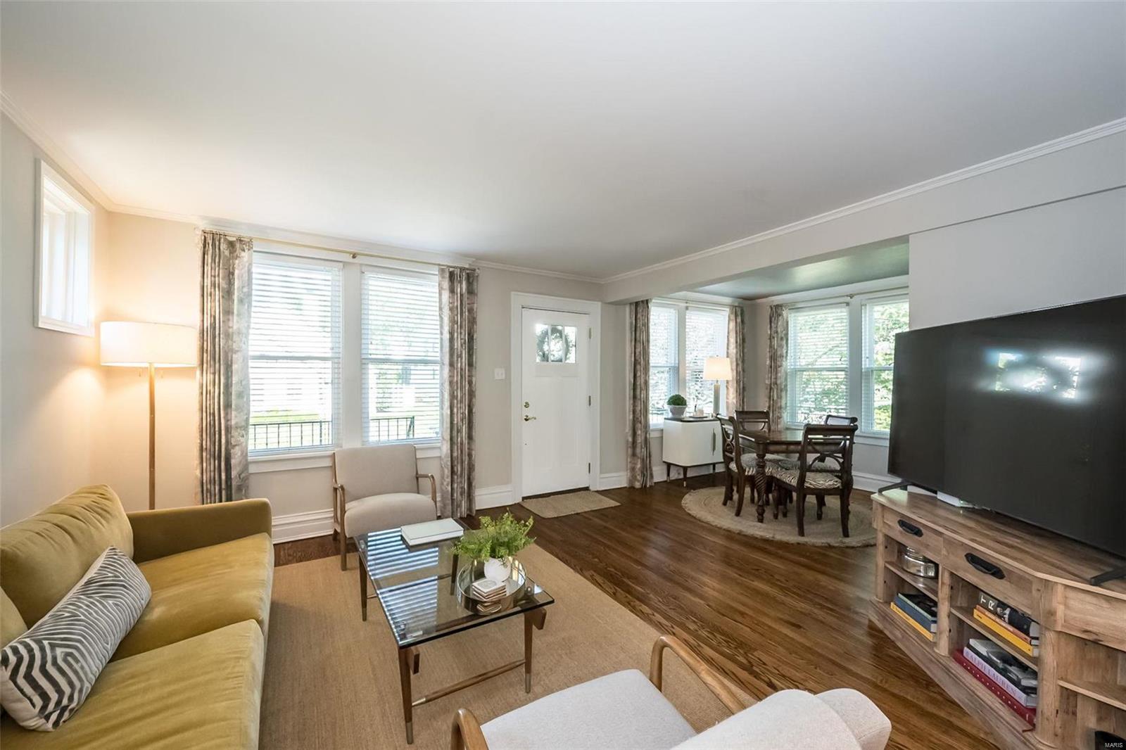 20 Waverton Drive Ladue, MO 63124 - Photo 7 of 36