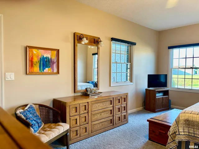 $359,900 | 109 Adele Court, Jacksonville, IL 62650