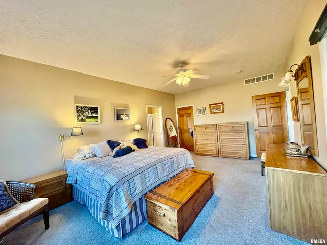 $359,900 | 109 Adele Court, Jacksonville, IL 62650