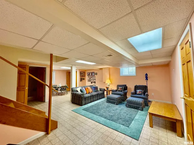 $359,900 | 109 Adele Court, Jacksonville, IL 62650