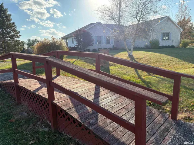 $359,900 | 109 Adele Court, Jacksonville, IL 62650