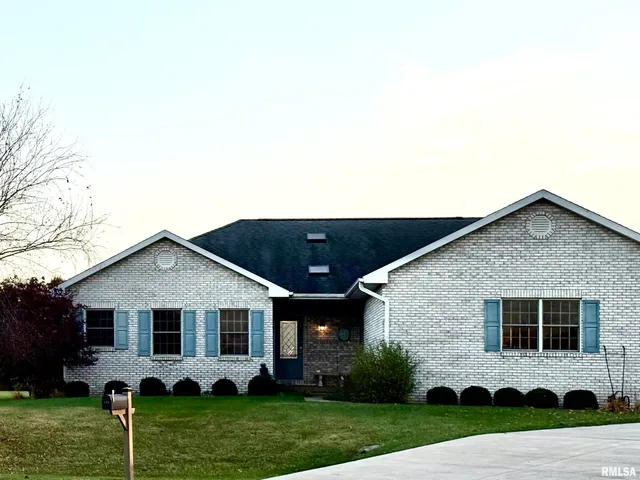 $359,900 | 109 Adele Court, Jacksonville, IL 62650