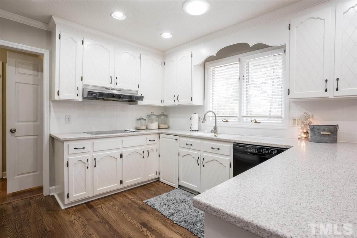 8704 Trailing Cedar Court Raleigh, NC 27613 - Photo 5 of 30