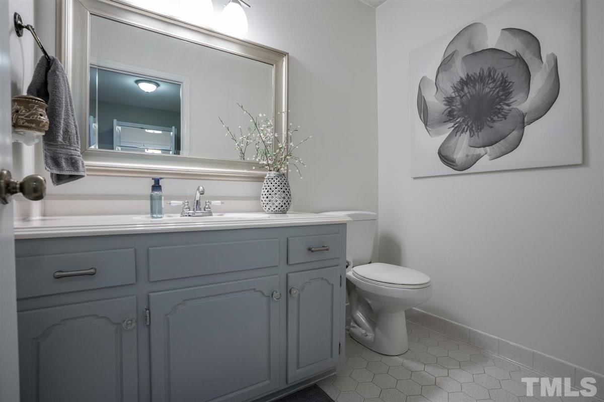 8704 Trailing Cedar Court Raleigh, NC 27613 - Photo 9 of 30