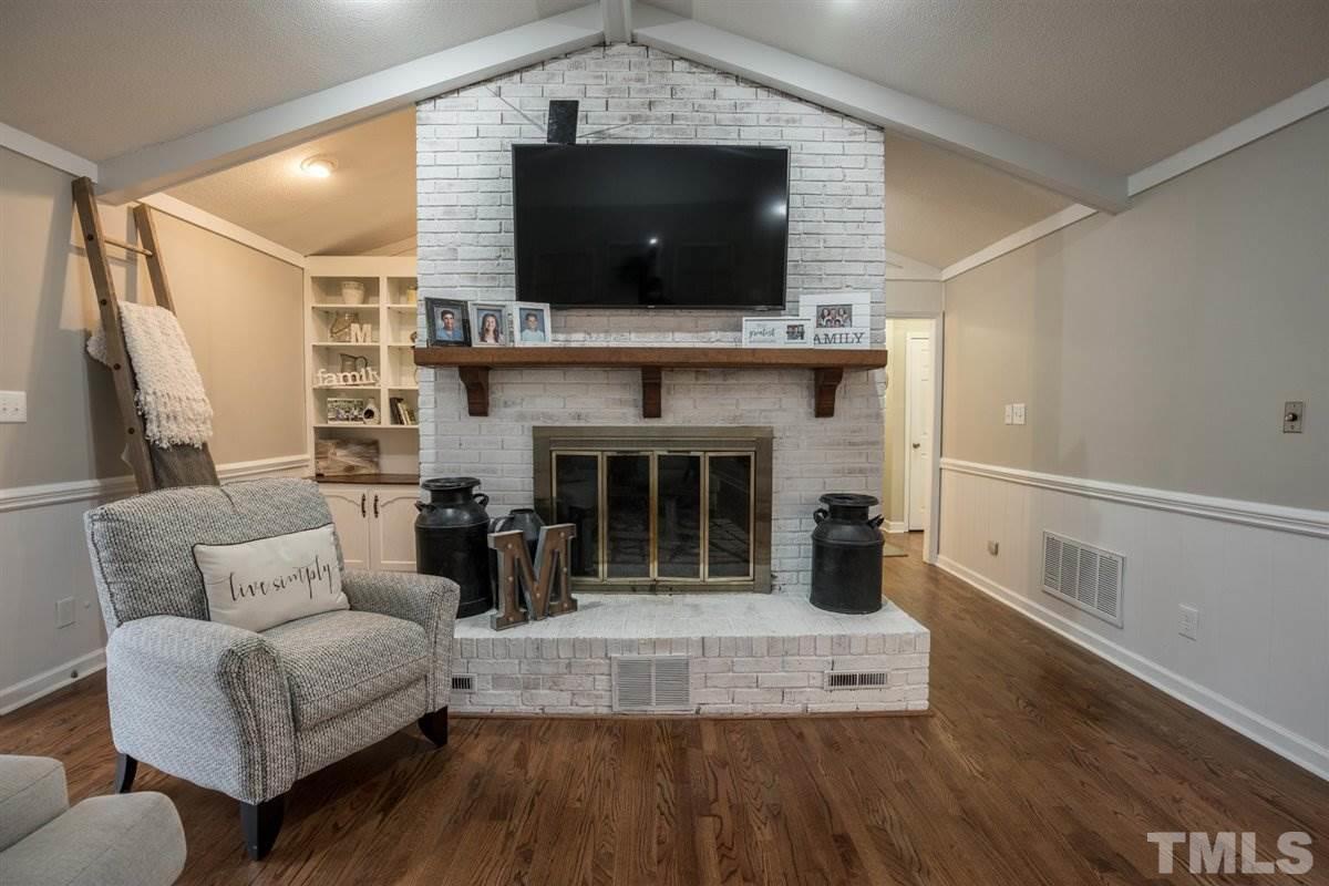 8704 Trailing Cedar Court Raleigh, NC 27613 - Photo 10 of 30