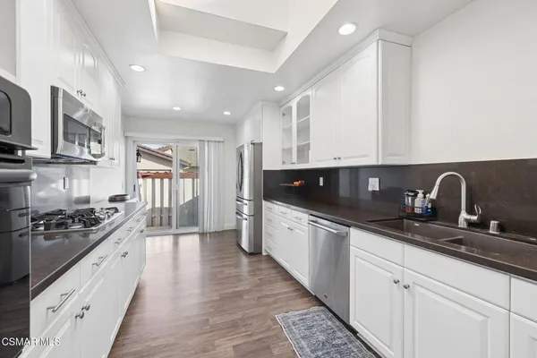 $685,000 | 499 Sobre Colinas Place, Camarillo, CA 93012