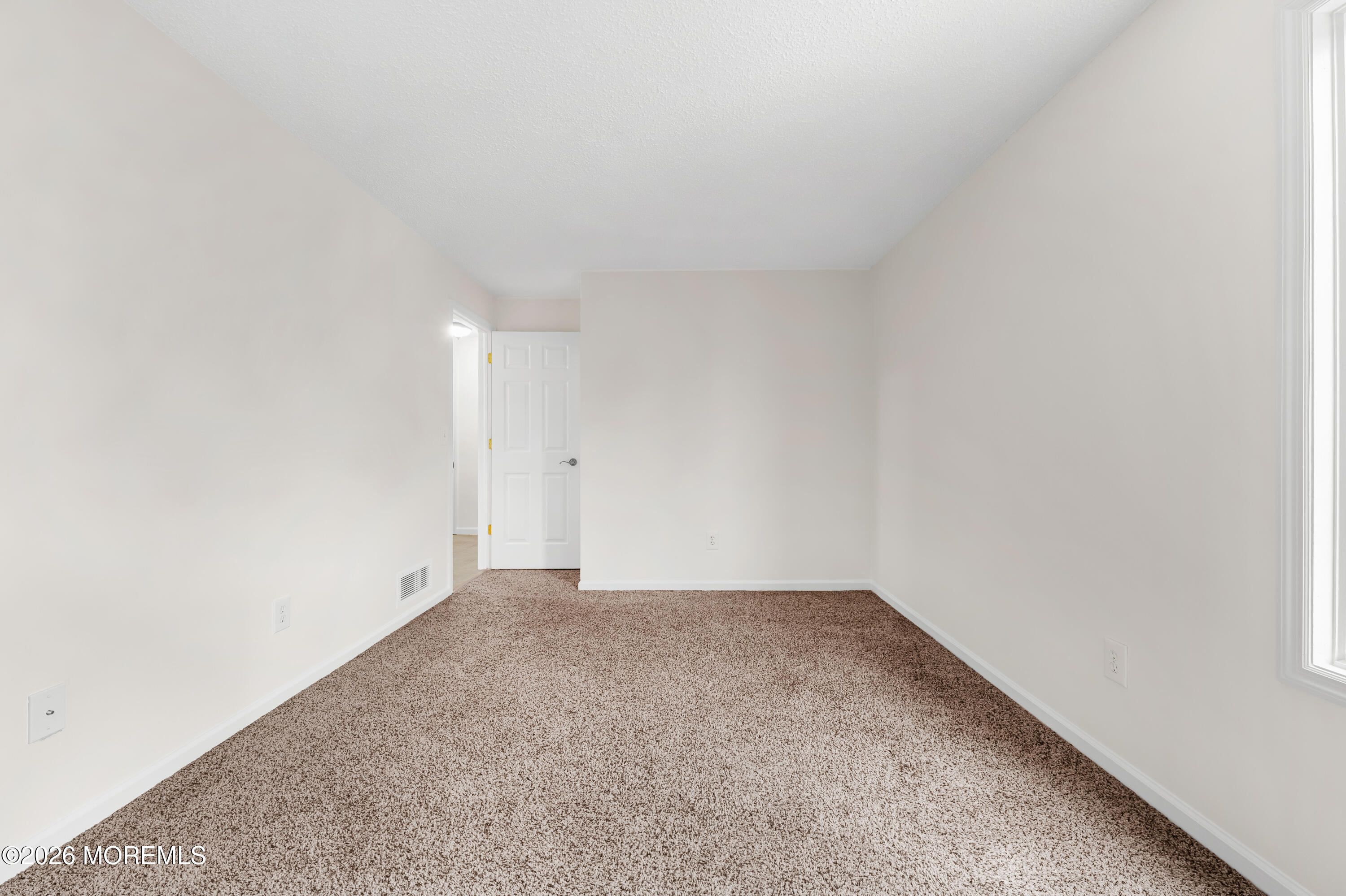 2230 Bridge Avenue, Unit 20 Point Pleasant, NJ 08742 - Photo 15 of 25 2230 Bridge Ave #20 - Interiors - 18