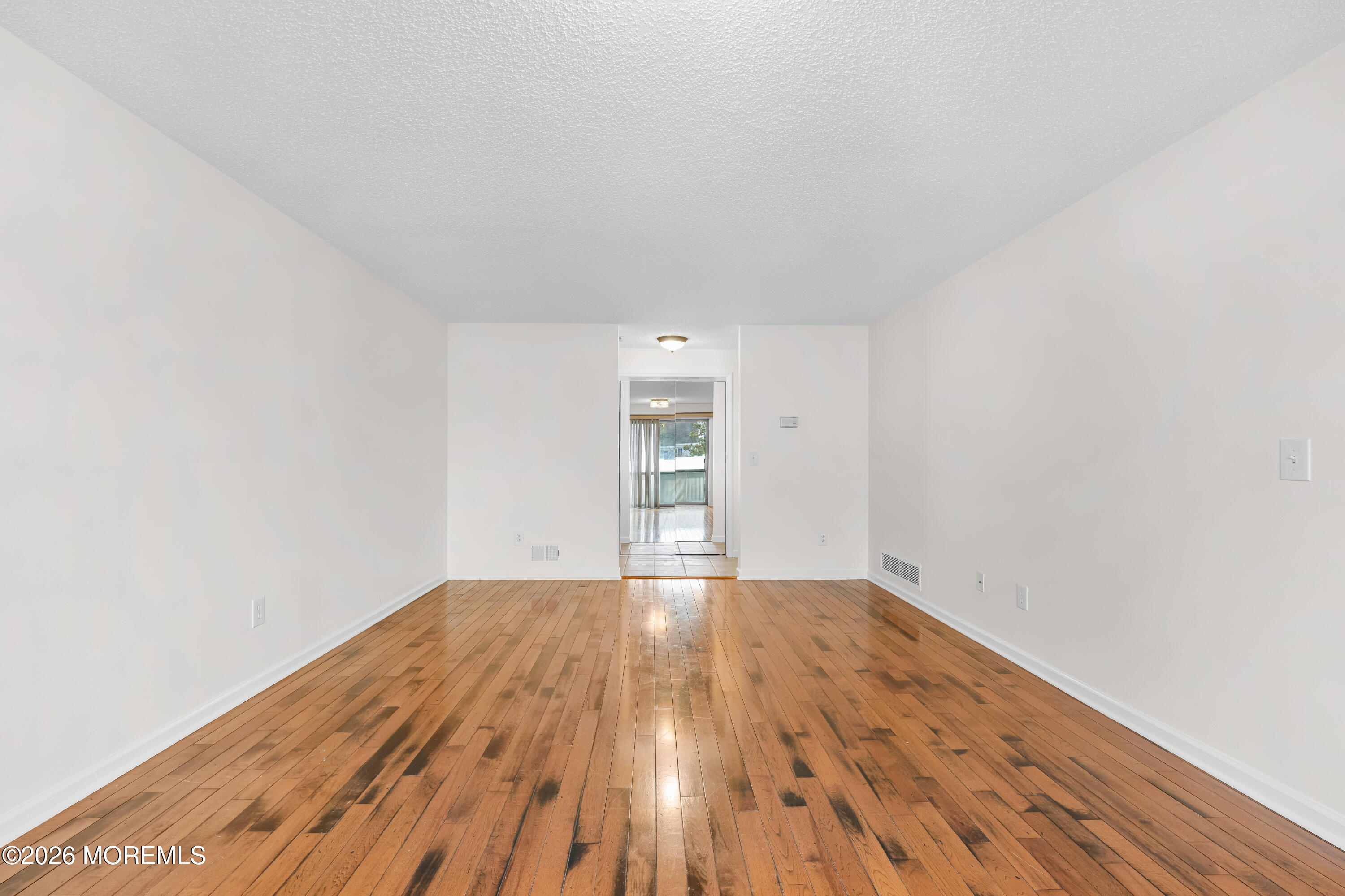 2230 Bridge Avenue, Unit 20 Point Pleasant, NJ 08742 - Photo 23 of 25 2230 Bridge Ave #20 - Interiors - 14