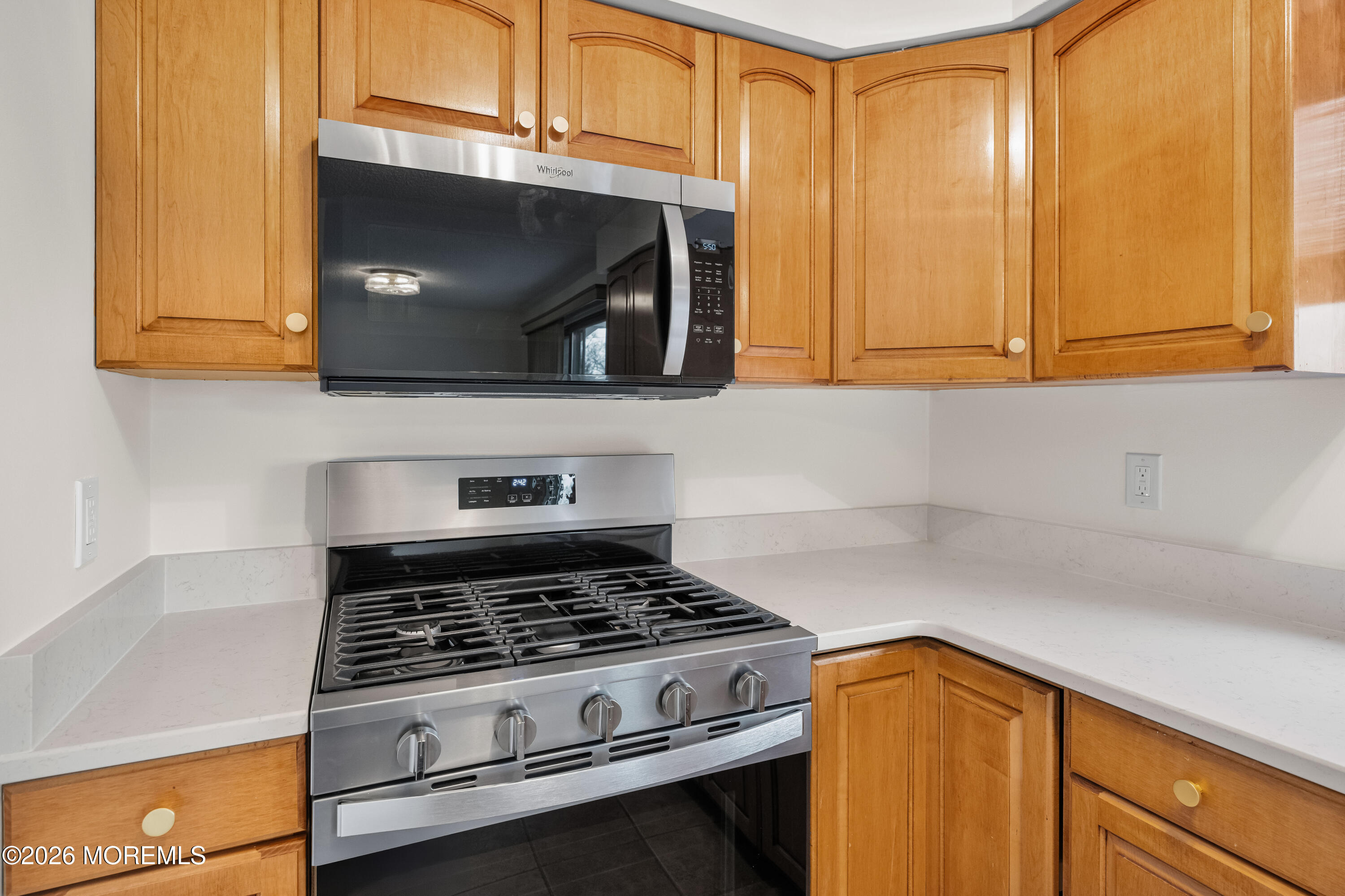 2230 Bridge Avenue, Unit 20 Point Pleasant, NJ 08742 - Photo 6 of 25 2230 Bridge Ave #20 - Interiors - 3