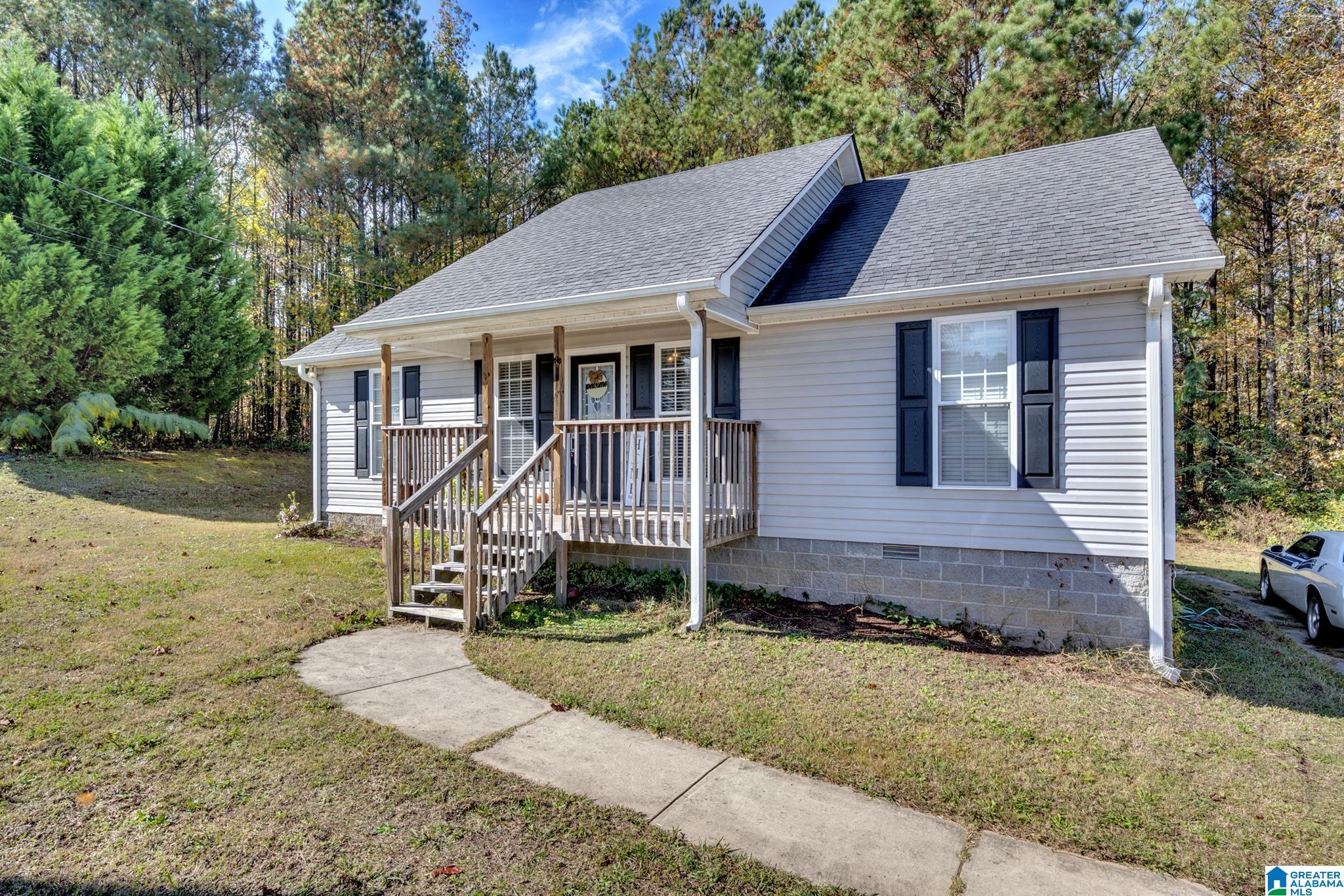 37 Hidden Circle Hayden, AL 35079 - Photo 3 of 22