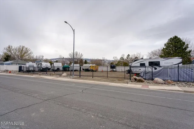 $500,000 | 7555 Lighthouse Lane, Reno, NV 89511