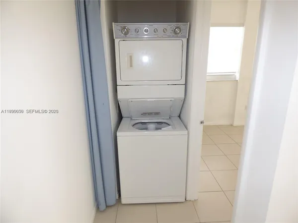 $2,990 | 185 Southeast 14th Terrace, Unit 2504, Miami, FL 33131