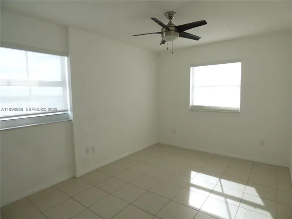 $2,990 | 185 Southeast 14th Terrace, Unit 2504, Miami, FL 33131