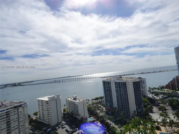 $2,990 | 185 Southeast 14th Terrace, Unit 2504, Miami, FL 33131