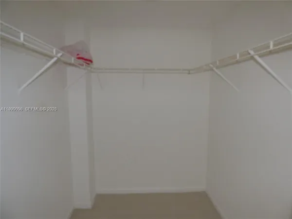 $2,990 | 185 Southeast 14th Terrace, Unit 2504, Miami, FL 33131