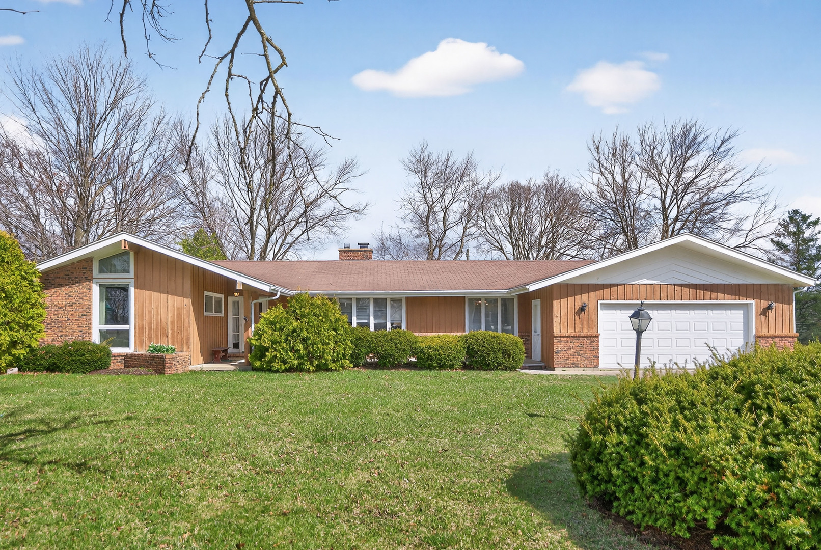 103 Stoney Creek Road DeKalb, IL 60115 - Photo 1 of 36