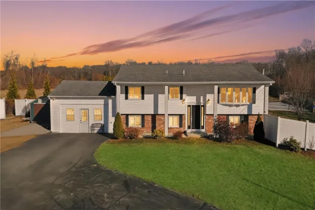 $699,000 | 1275 Seven Mile Road, Cranston, RI 02831