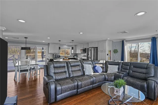 $699,000 | 1275 Seven Mile Road, Cranston, RI 02831