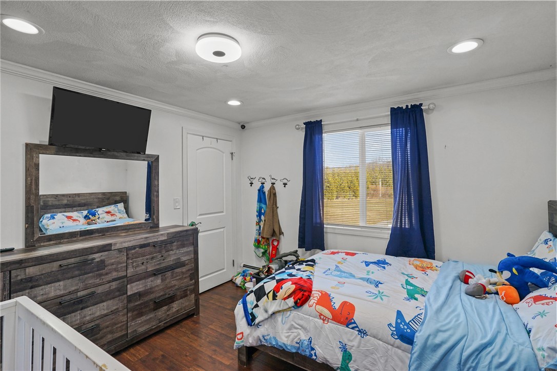 1275 Seven Mile Road Cranston, RI 02831 - Photo 20 of 41