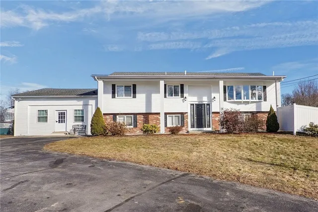 $699,000 | 1275 Seven Mile Road, Cranston, RI 02831