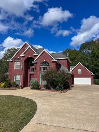 $399,999 | 223 North Oak, Buna, TX 77612