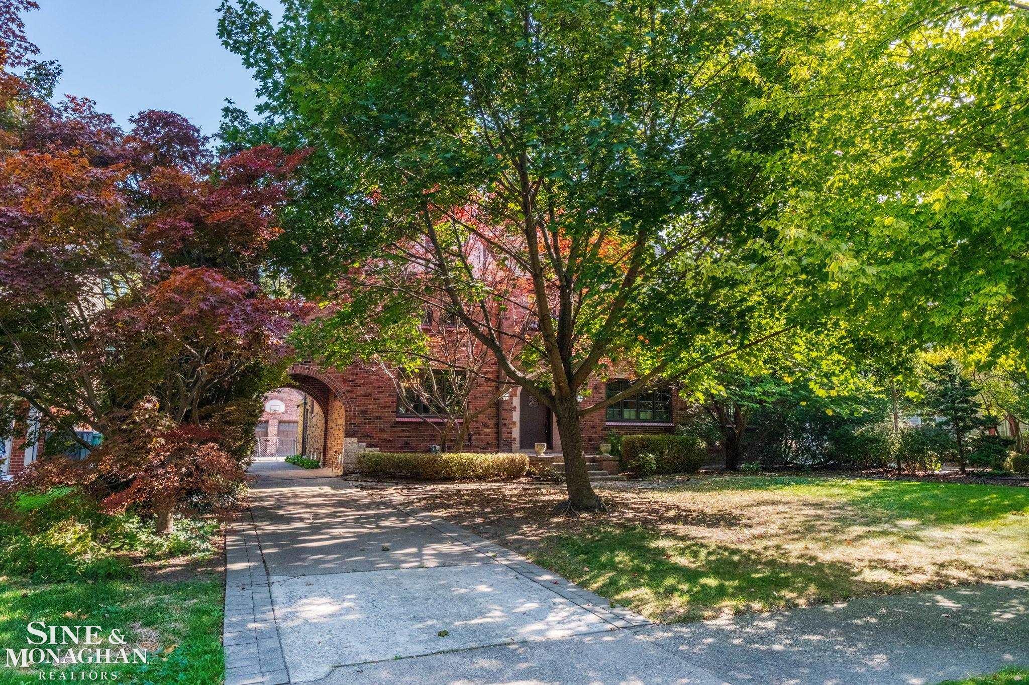 502 Pemberton Road Grosse Pointe, MI 48230 - Photo 58 of 71 50189038-a927c88e-759a-4c8a-99b4-2d3347d65042.JPG