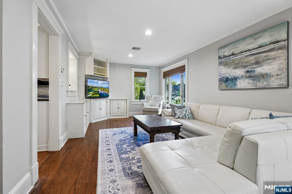 173 Highland Avenue Ridgewood, NJ 07450 - Photo 17 of 43