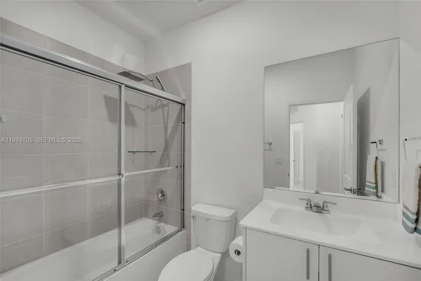 $3,300 | 2425 Southeast 28th Drive, Unit 2425, Homestead, FL 33035