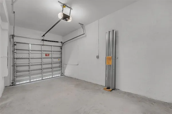 $3,300 | 2425 Southeast 28th Drive, Unit 2425, Homestead, FL 33035