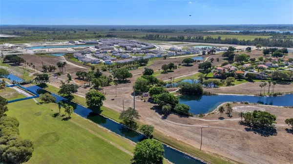 $3,300 | 2425 Southeast 28th Drive, Unit 2425, Homestead, FL 33035