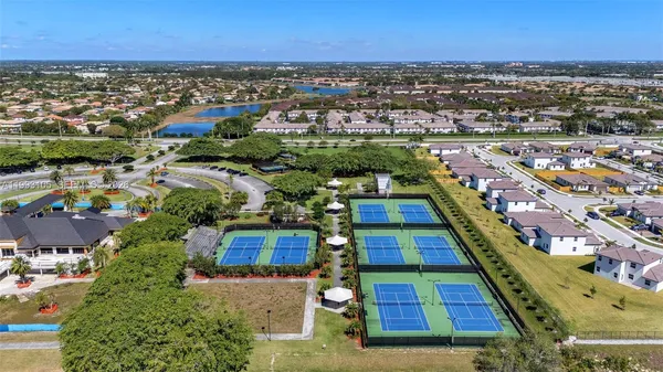 $3,300 | 2425 Southeast 28th Drive, Unit 2425, Homestead, FL 33035