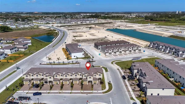 $3,300 | 2425 Southeast 28th Drive, Unit 2425, Homestead, FL 33035