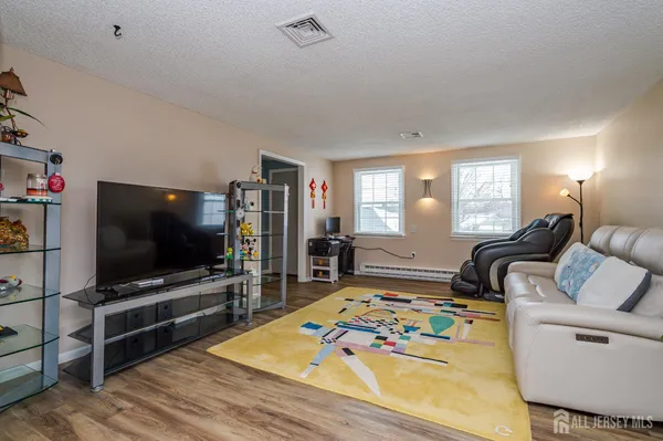 $310,000 | 217 Mayflower Way, Unit O, Monroe Township, NJ 08831