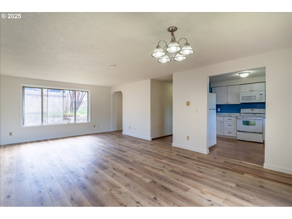 113 Main Street Dayton, OR 97114 - Photo 8 of 38