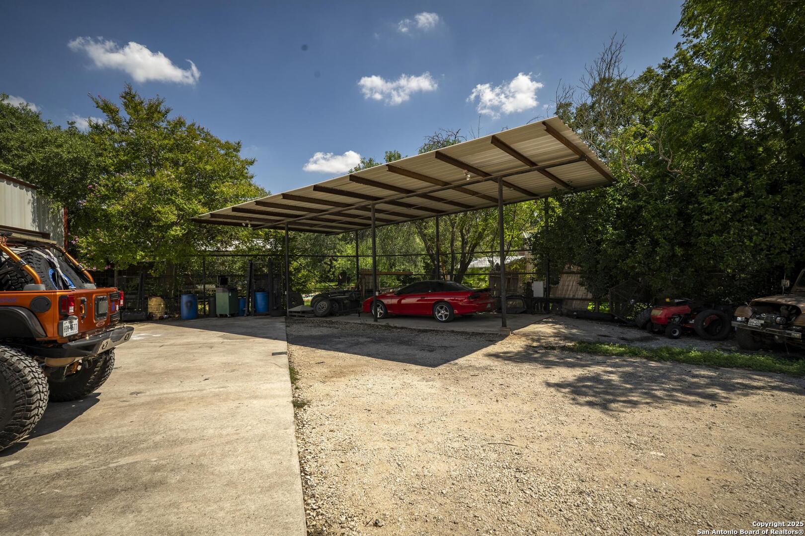 10855 Jericho Road Helotes, TX 78023 - Photo 58 of 59 a view of a backyard