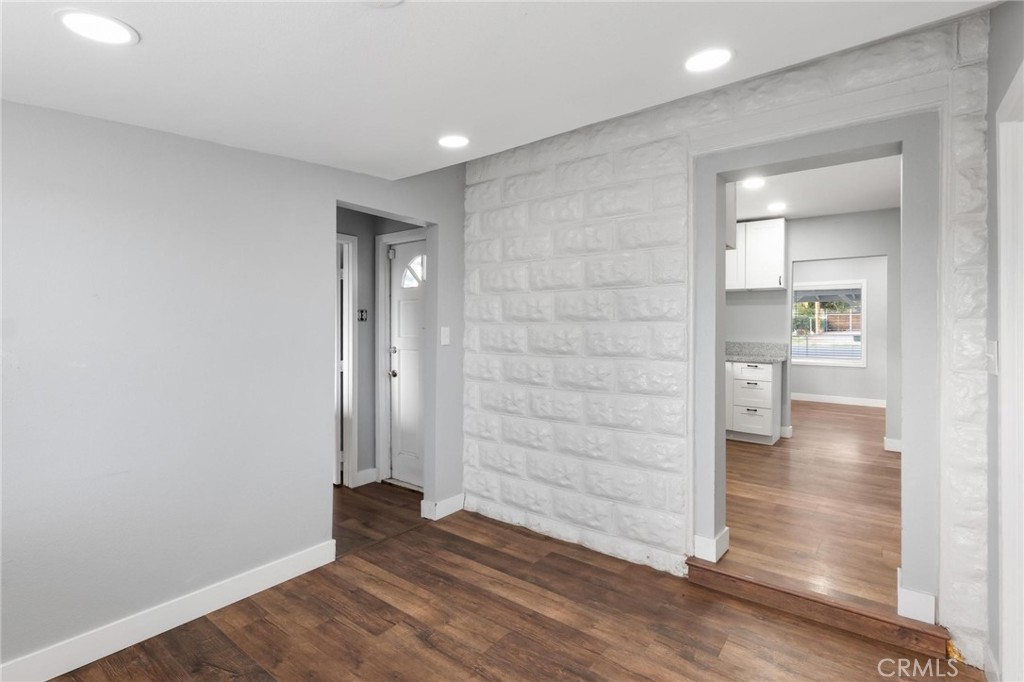 34789 Wildwood Canyon Road Yucaipa, CA 92399 - Photo 33 of 52 wooden floor in a room