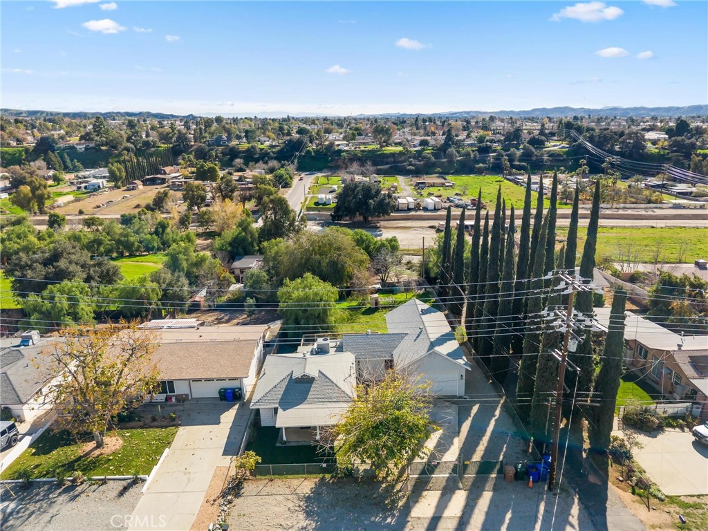 34789 Wildwood Canyon Road Yucaipa, CA 92399 - Photo 44 of 52 a view of a city with ocean view