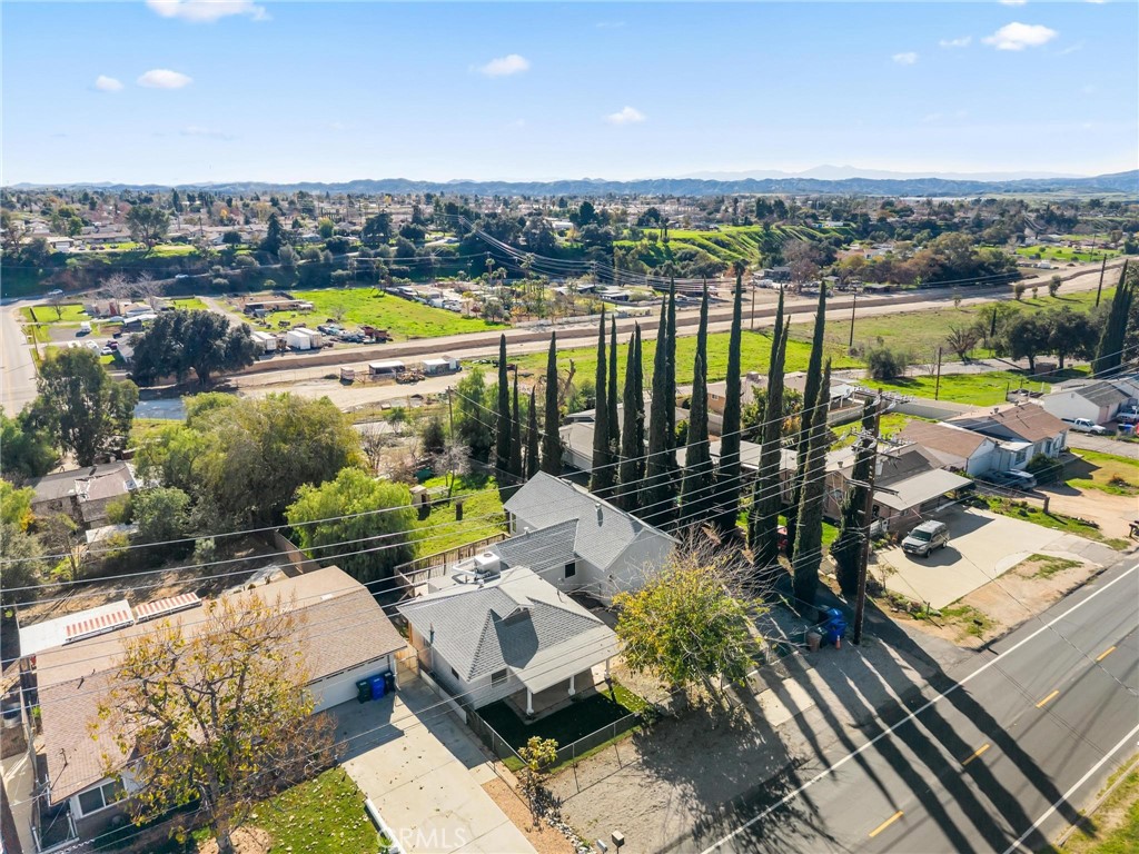 34789 Wildwood Canyon Road Yucaipa, CA 92399 - Photo 45 of 52 a view of a balcony with lake view and mountain view