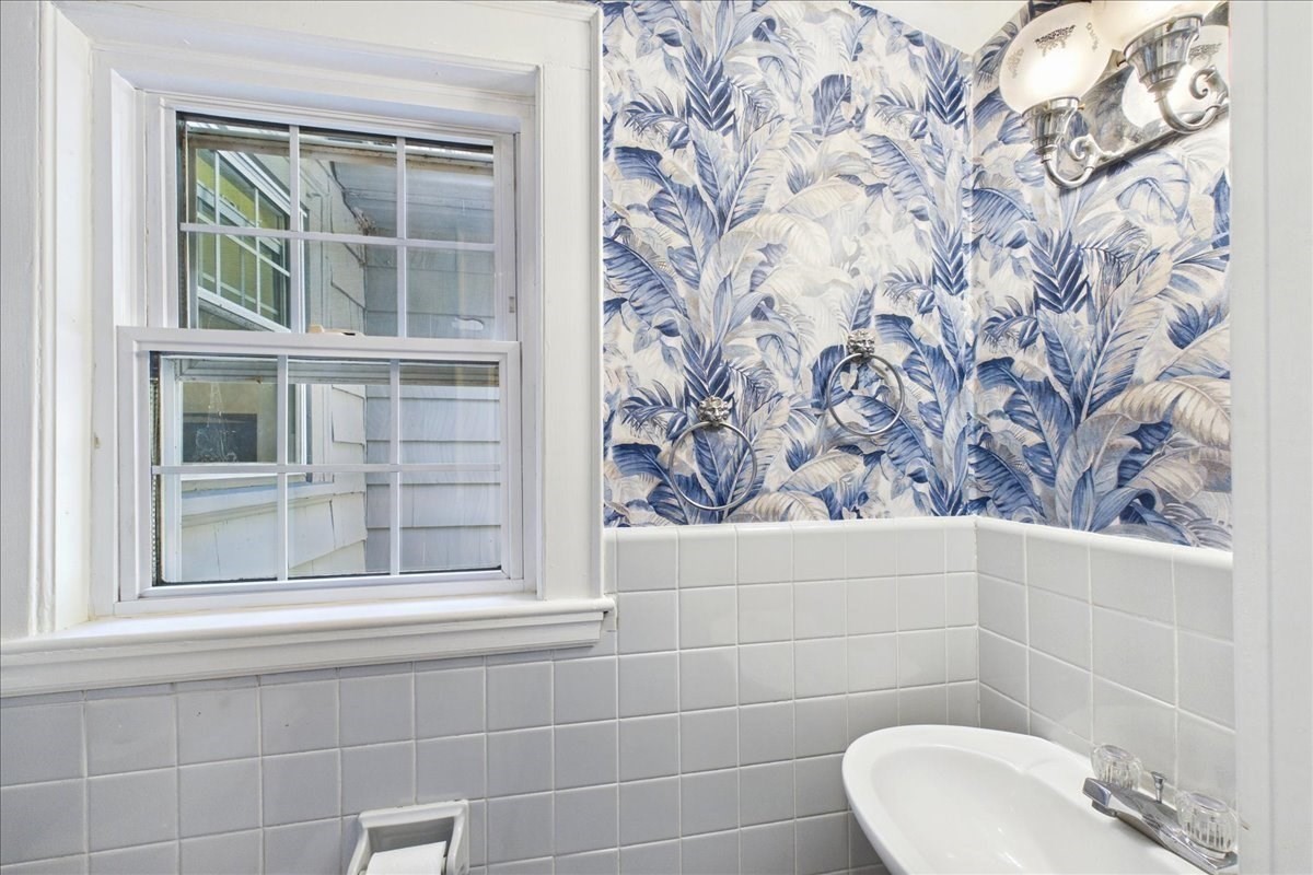 13 Millbrook Road Westwood, MA 02090 - Photo 27 of 35 Gallery Image 27