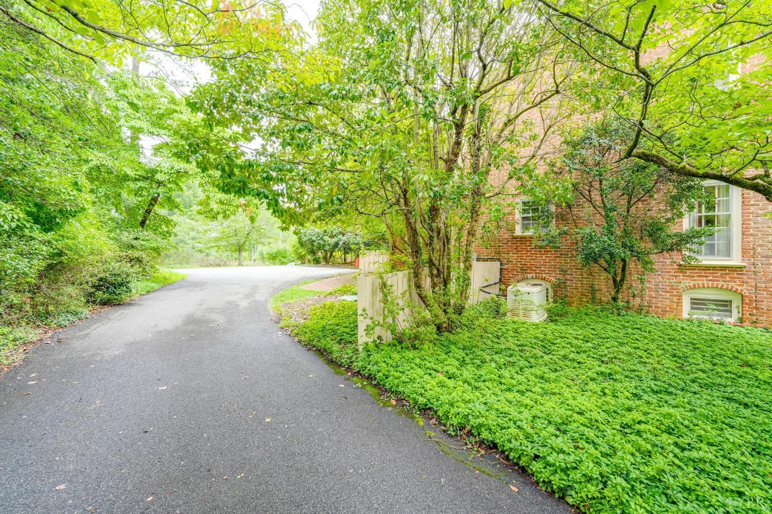 1994 Link Road Lynchburg, VA 24503 - Photo 33 of 36 Gallery Image 33
