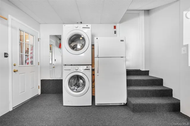 $699,999 | 148 South Hillside Avenue, Nesconset, NY 11767