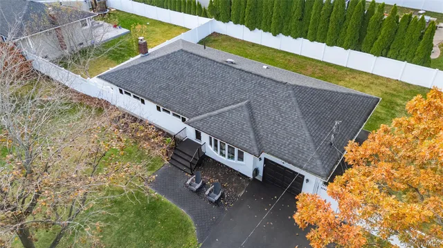 $699,999 | 148 South Hillside Avenue, Nesconset, NY 11767