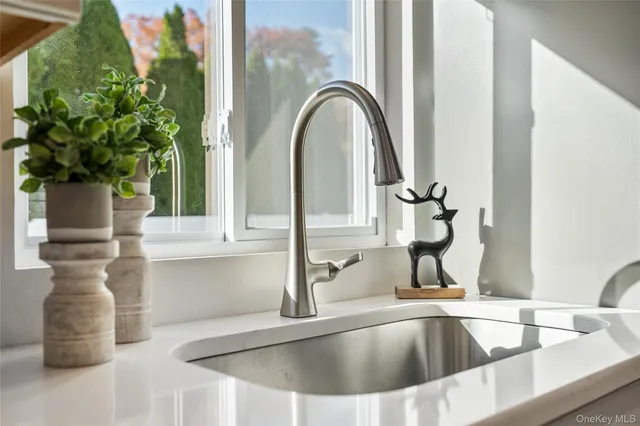 $699,999 | 148 South Hillside Avenue, Nesconset, NY 11767