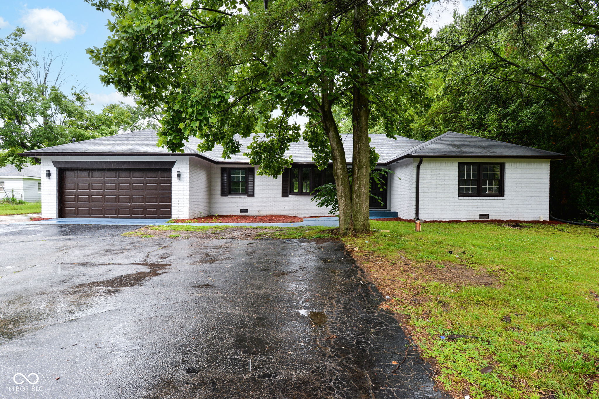 4813 East Thompson Road Indianapolis, IN 46237 - Photo 1 of 38 Gallery Image 1