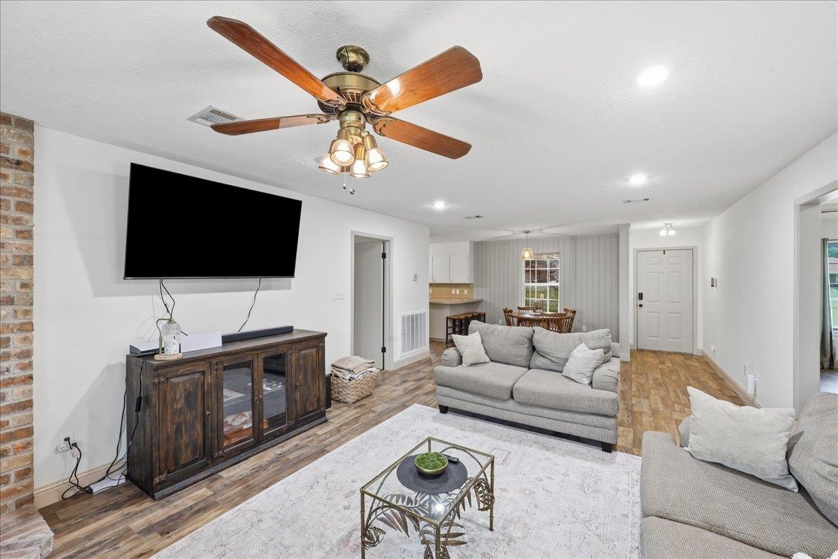 8077 Rice Lane Beaumont, TX 77705 - Photo 9 of 36