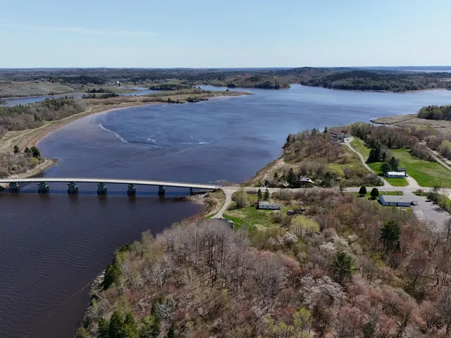 $75,000 | 21 East Palmer Road, Machiasport, ME 04655