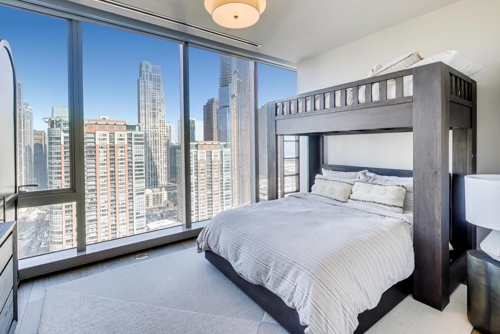 363 East Wacker Drive, Unit 2108 Chicago, IL 60601 - Photo 39 of 76